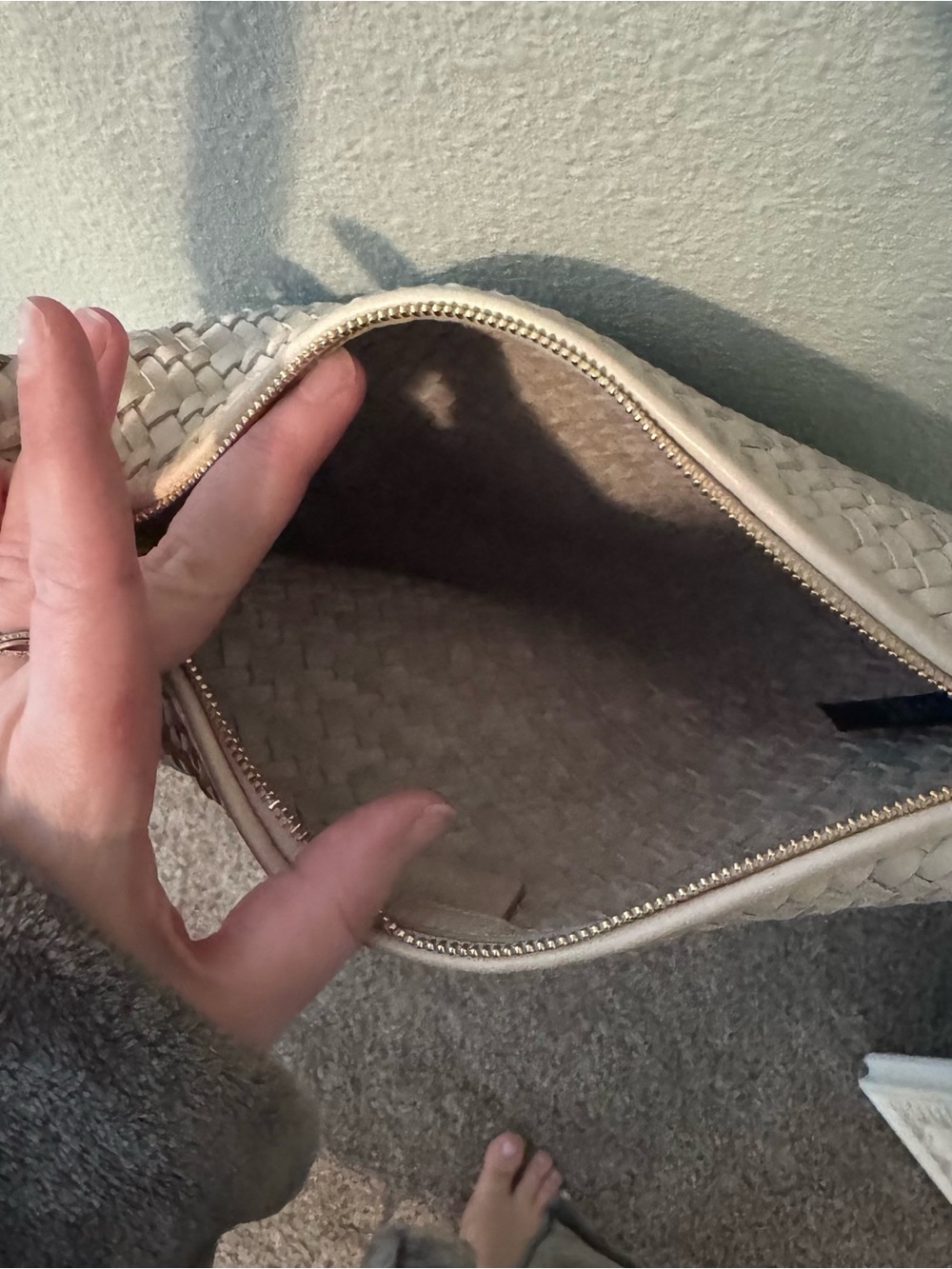 Madewell White Woven Crossbody Bag - Picture 4 of 4